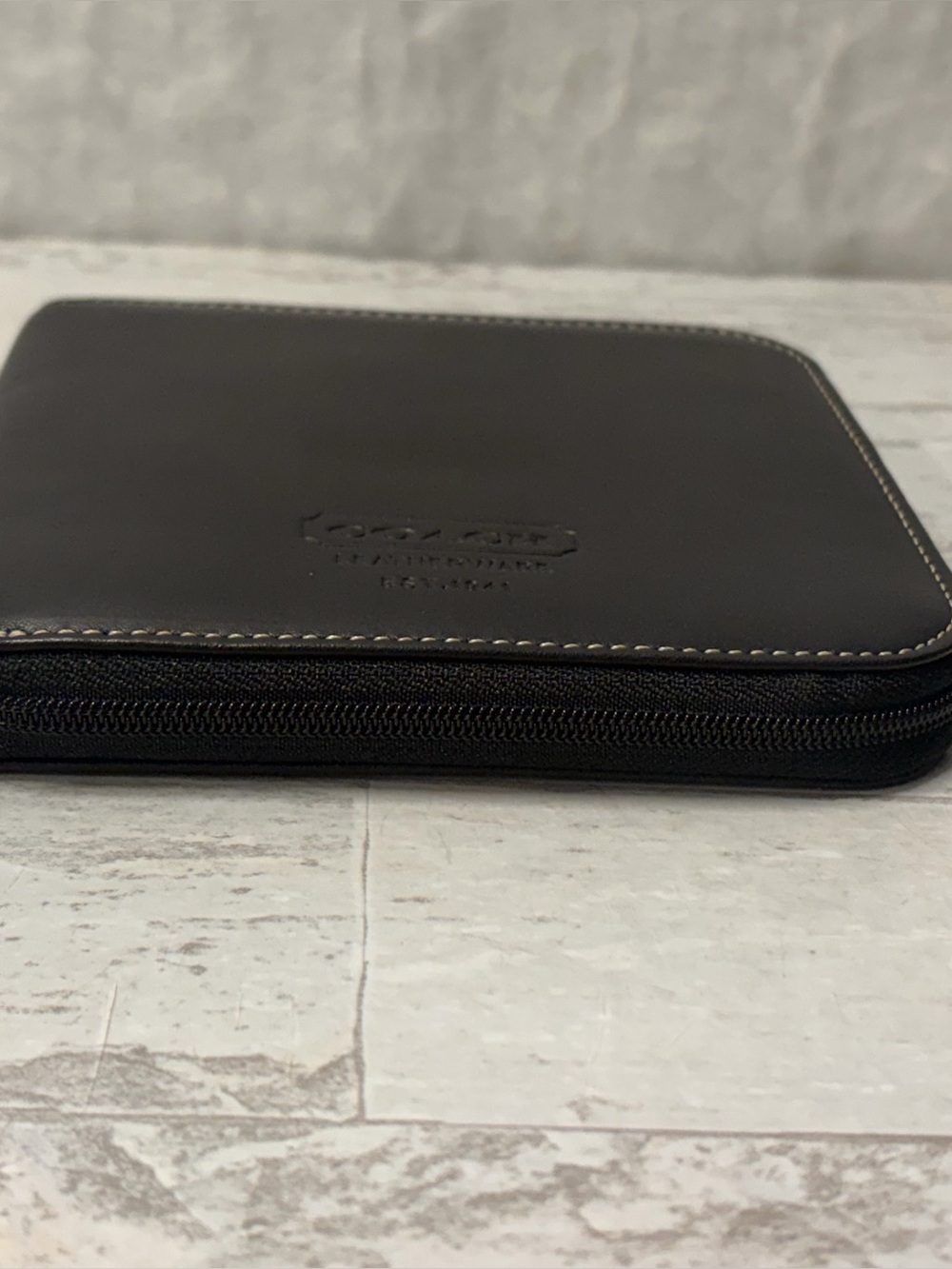 Coach CD DVD Carrying Case Holder Black Leather  Zip Storage Vintage Y2K - Picture 5 of 13